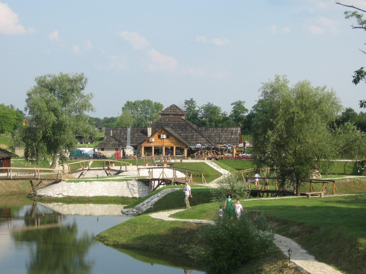 Etno Selo Moravski Konaci Велика-Плана Экстерьер фото